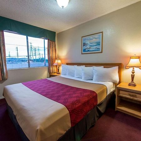 Econo Lodge Anaheim North Екстериор снимка