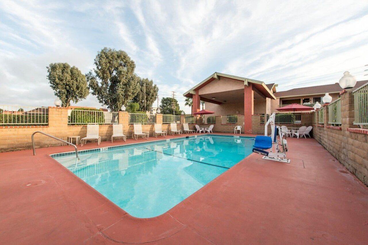 Econo Lodge Anaheim North Екстериор снимка