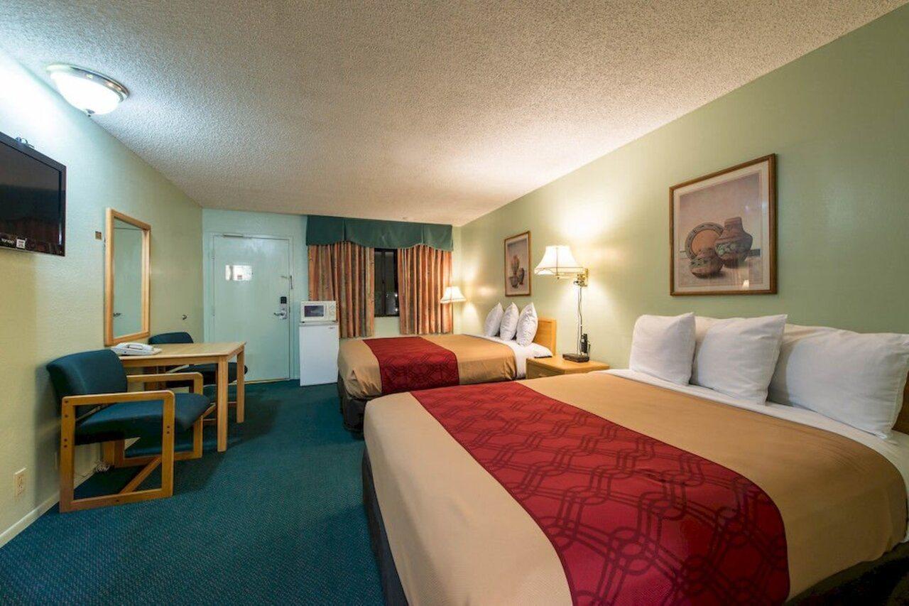 Econo Lodge Anaheim North Екстериор снимка