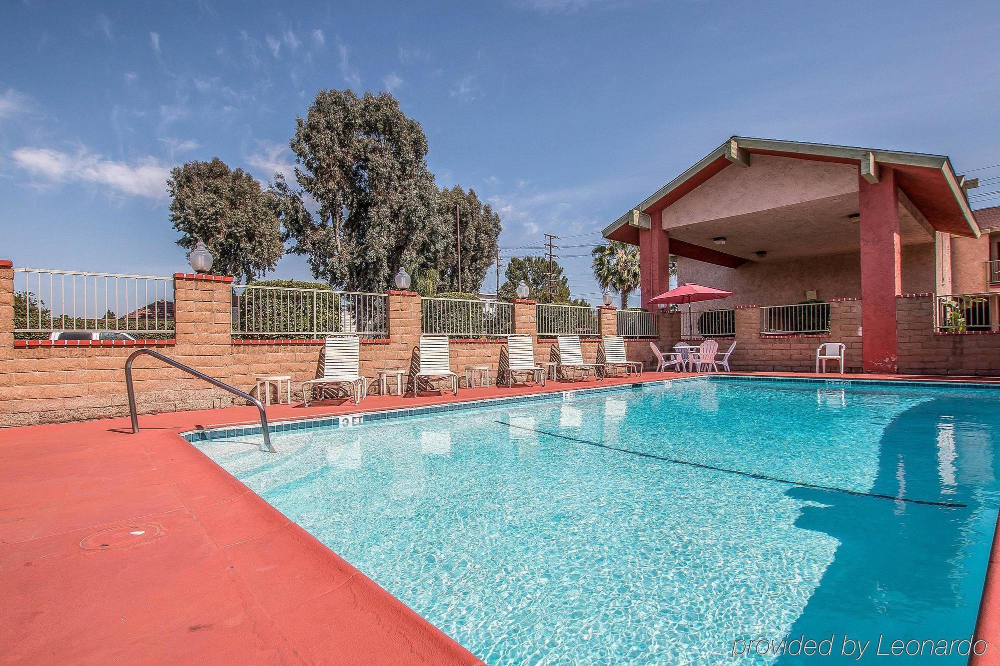 Econo Lodge Anaheim North Екстериор снимка