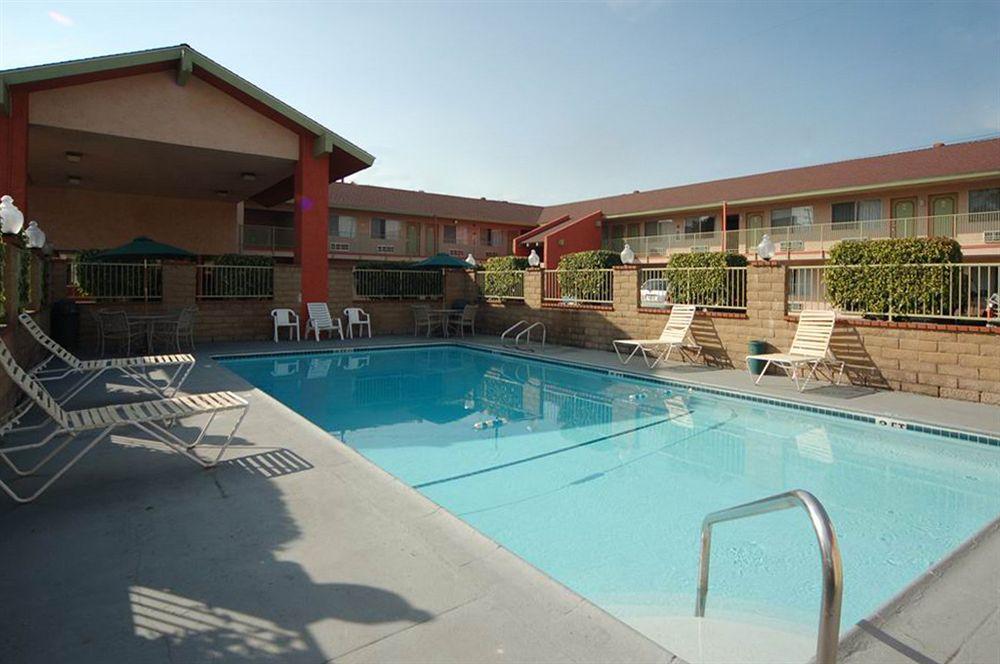 Econo Lodge Anaheim North Екстериор снимка