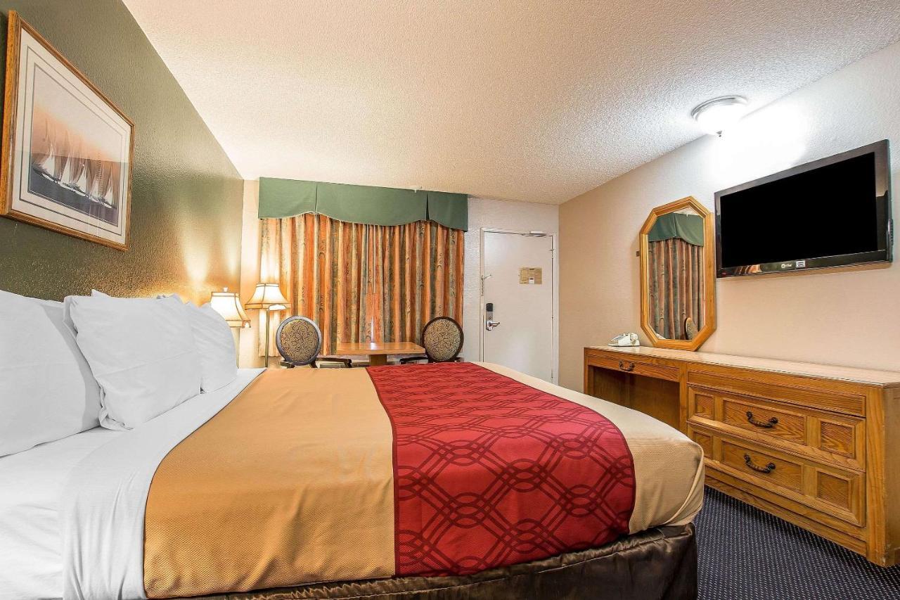 Econo Lodge Anaheim North Екстериор снимка