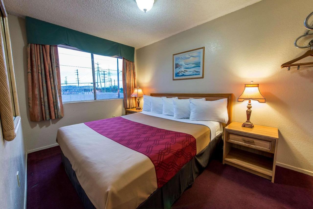Econo Lodge Anaheim North Екстериор снимка