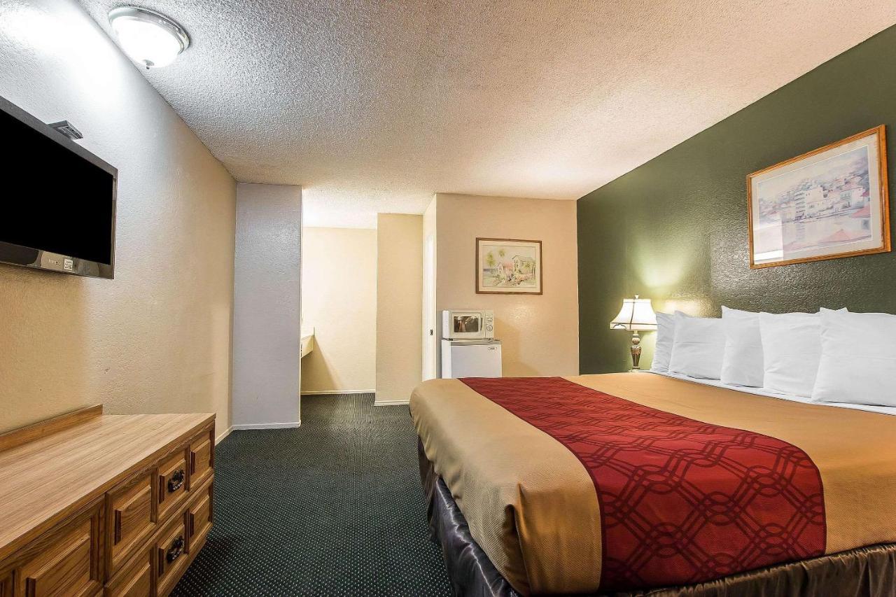 Econo Lodge Anaheim North Екстериор снимка